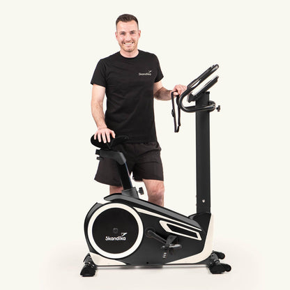 Morpheus: Ergometer mit App‑Steuerung, Pulsgurt und Tablethalter